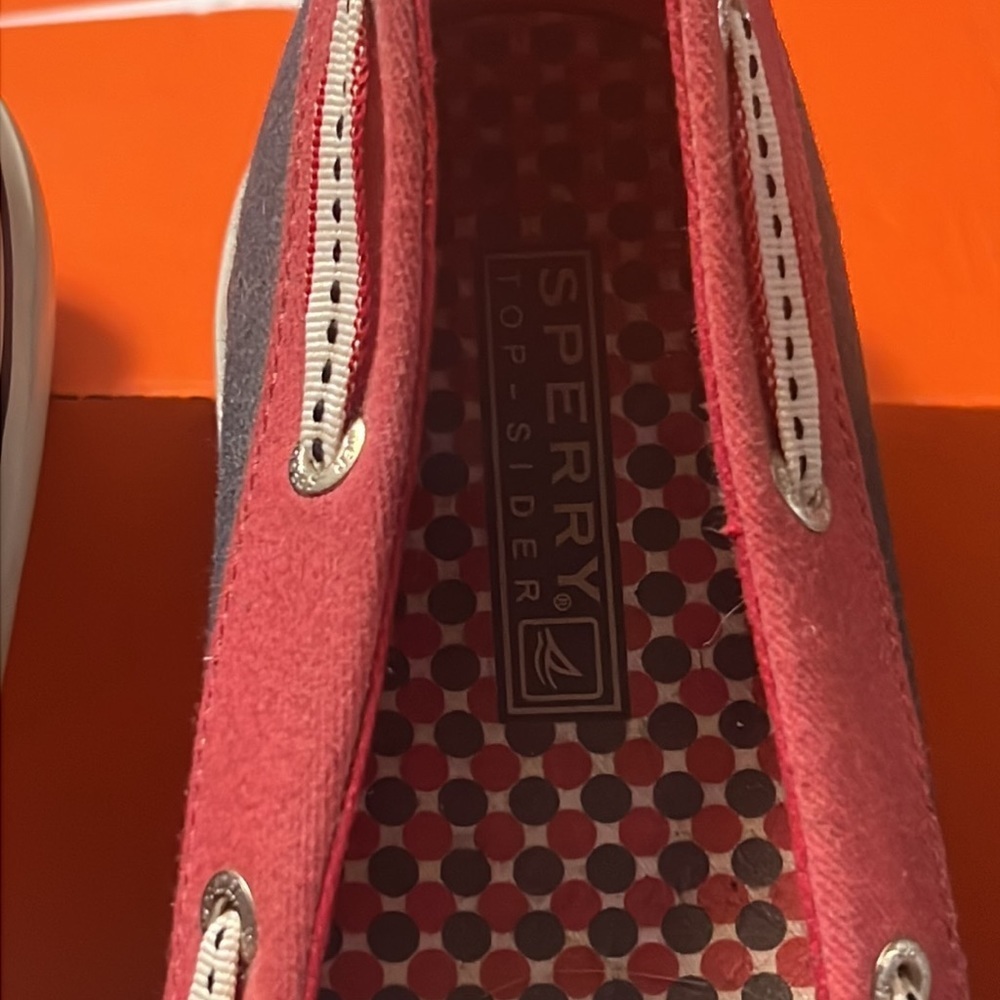 Sperry Shoes - Picture 3 of 6